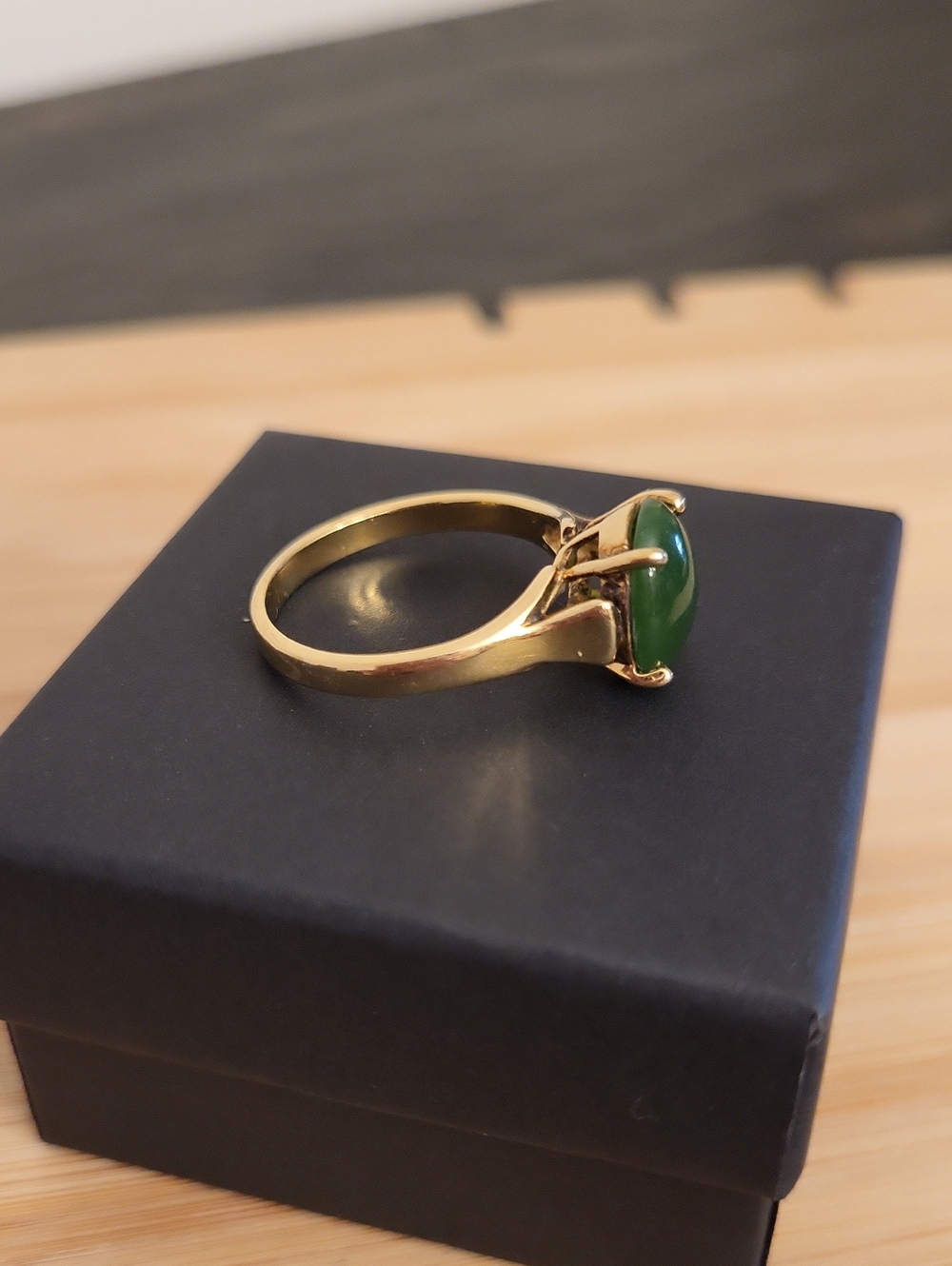 925 Vermiel Gold Nephrite-Jade Stone Ring - Picture 3 of 9